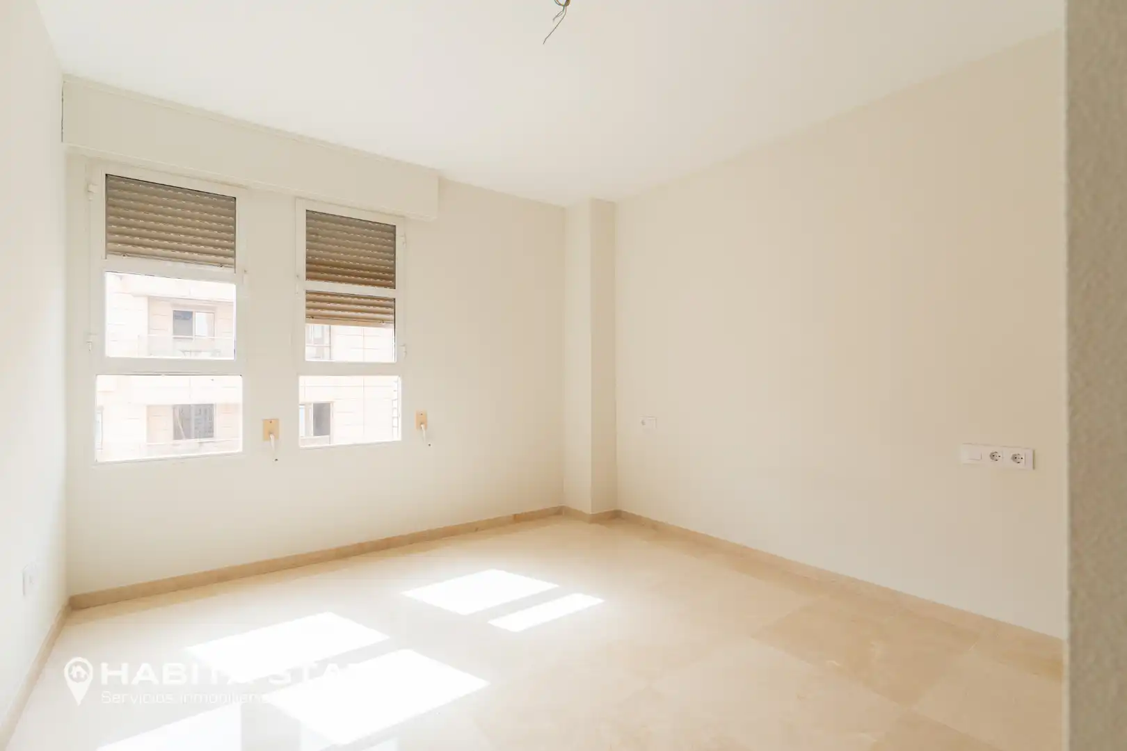 Bedroom of Flat for rent in Almería  with Air Conditioner, Heating and Terrace