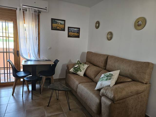 Apartamento en Alquiler en Calle Ciclamen, 10 en Fuente Alegre - El Chaparral - Los Morales