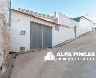 Exterior view of House or chalet for sale in La Almarcha   with Heating, Private garden and Terrace