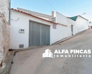 Vista exterior de Casa o xalet en venda en La Almarcha  amb Terrassa