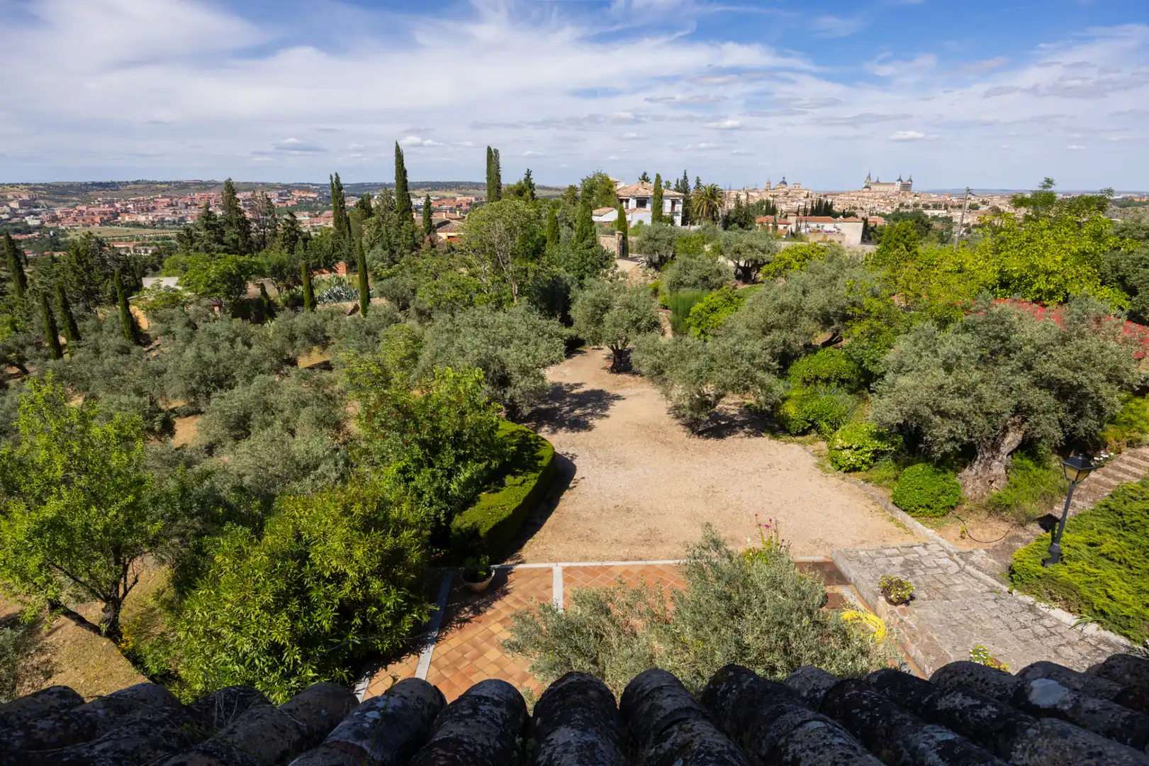 Garden of Houses for sale in Toledo  with Air Conditioner, Heating and Private garden