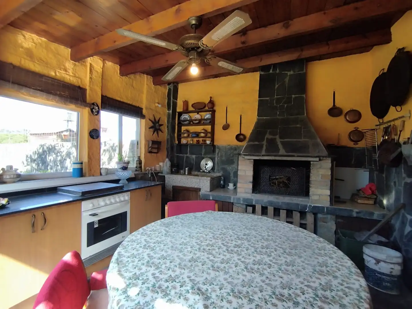 Cocina de Casa o chalet en venta en Cerceda con Calefacción, Terraza y Horno