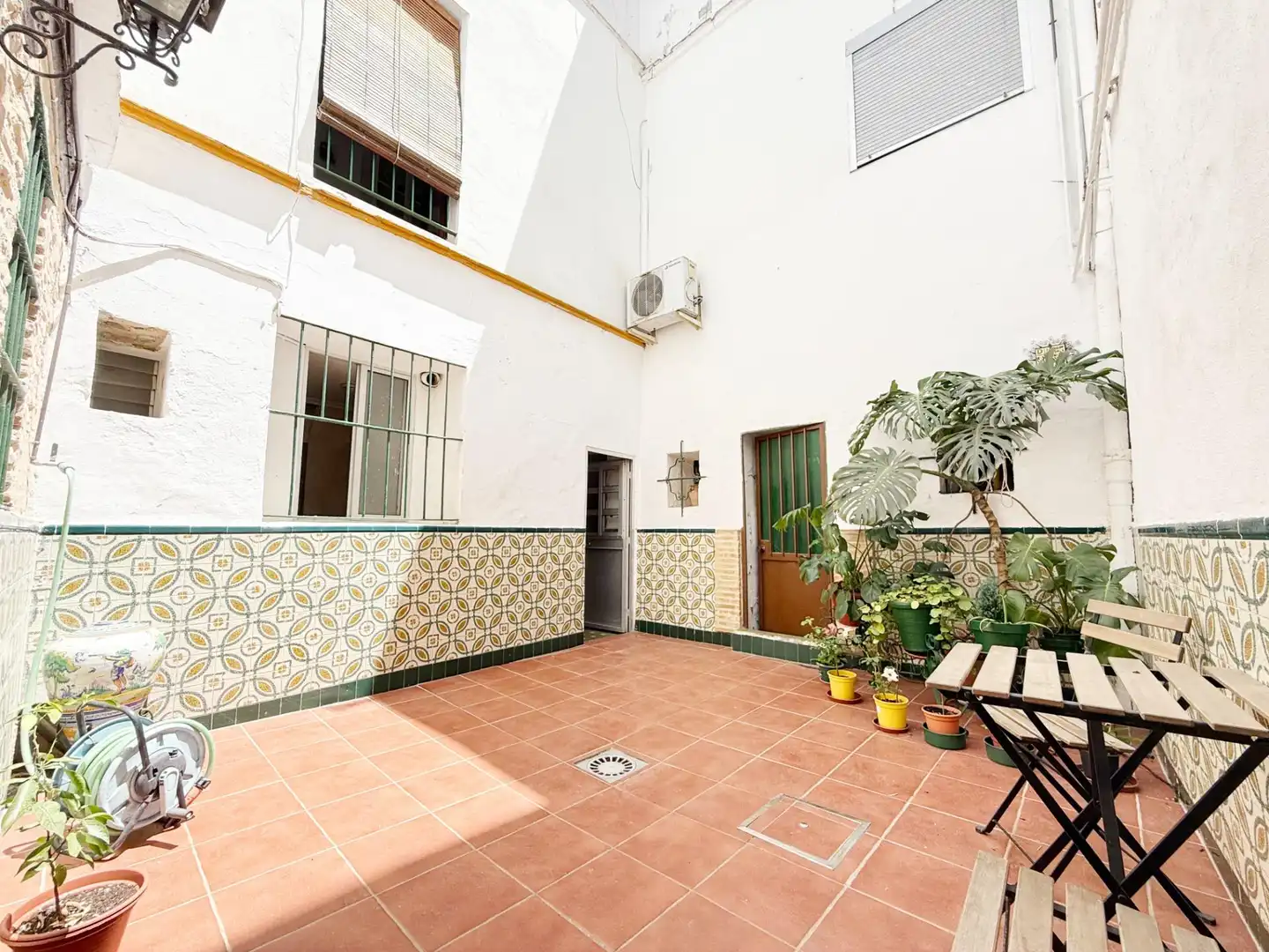 Jardí de Casa adosada en venda en Sevilla