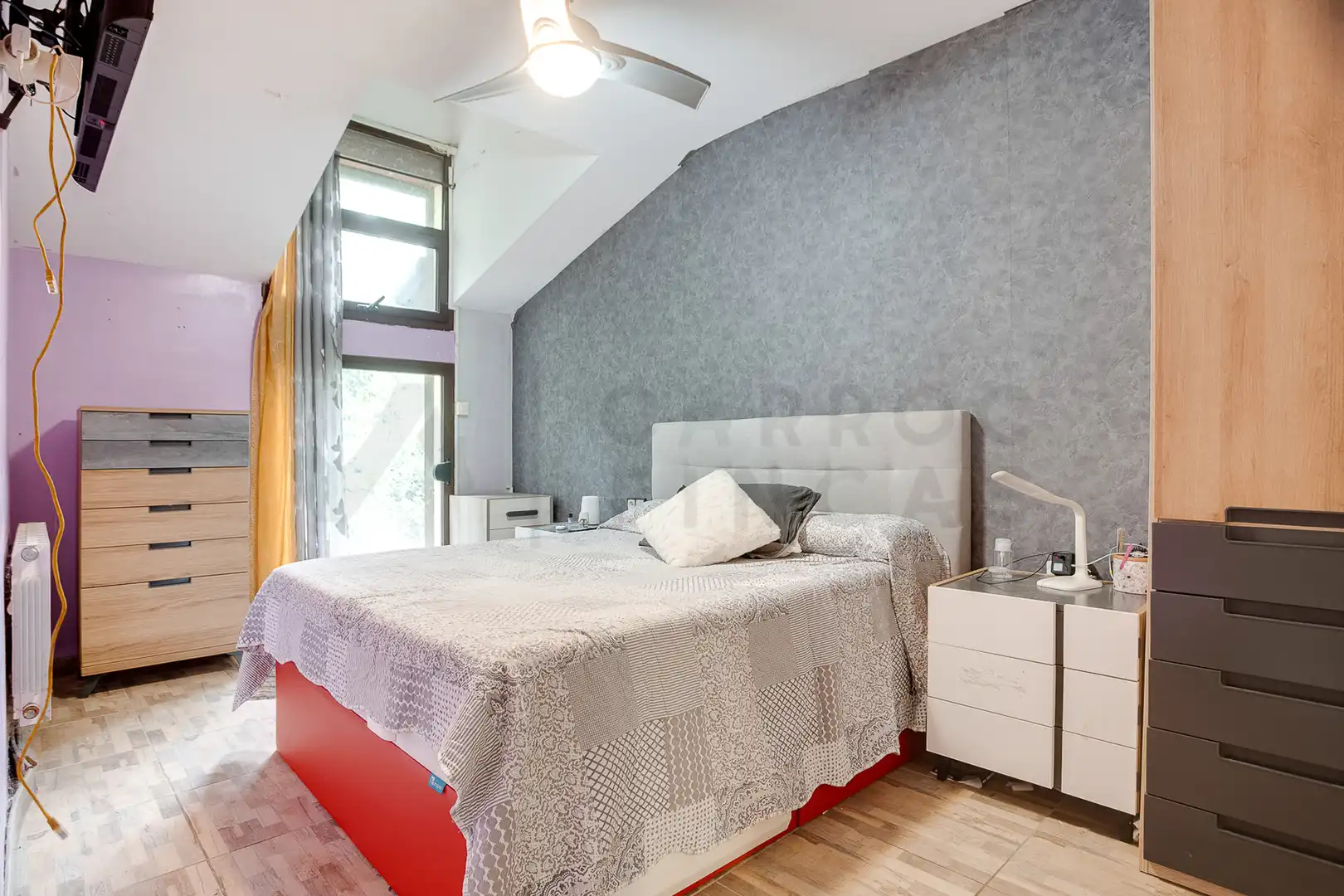 Schlafzimmer von Haus oder Chalet zum Verkauf in Vallgorguina mit Heizung, Privatgarten und Ofen