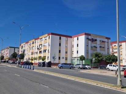Exterior view of Flat for sale in  Huelva Capital