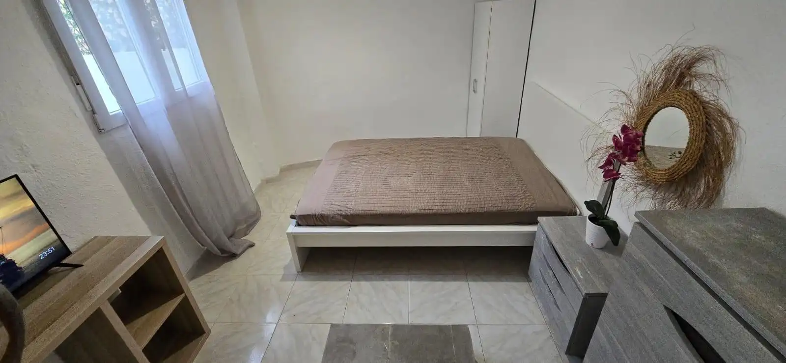Habitación de Piso para compartir en Valencia con Terraza y Amueblado