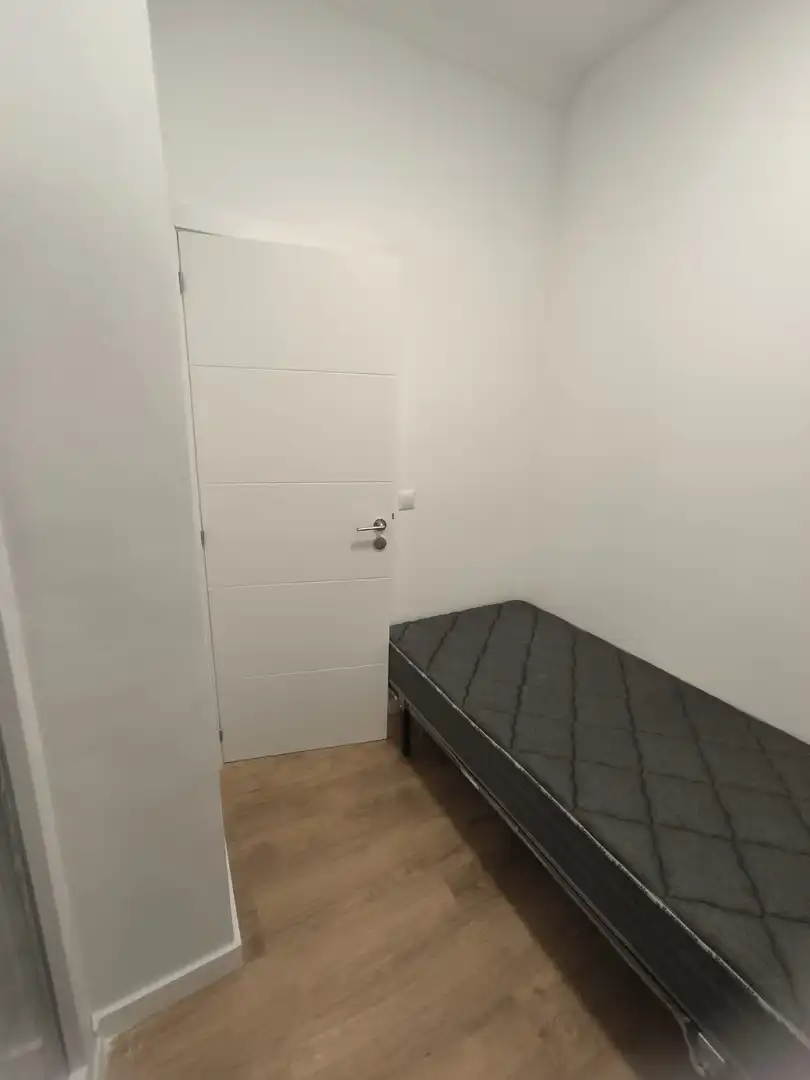 Bedroom of Flat for share in Centre - Zona Alta  