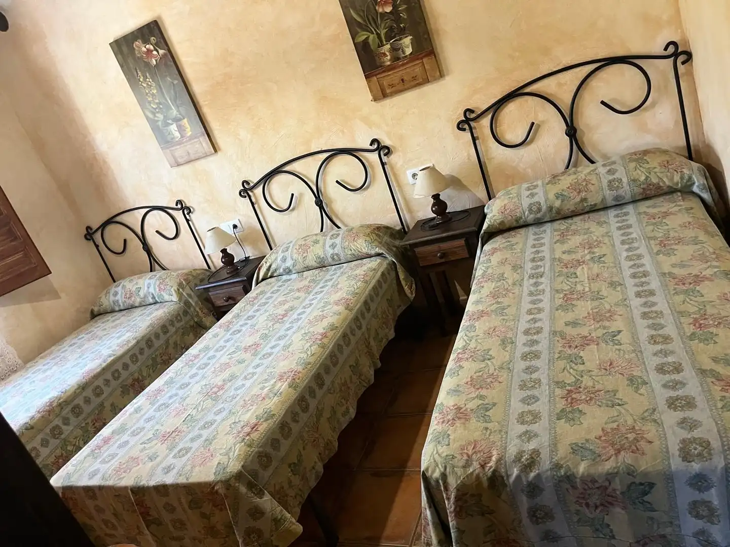Dormitori de Finca rústica de lloguer en Sedella amb Aire condicionat, Jardí privat i Traster