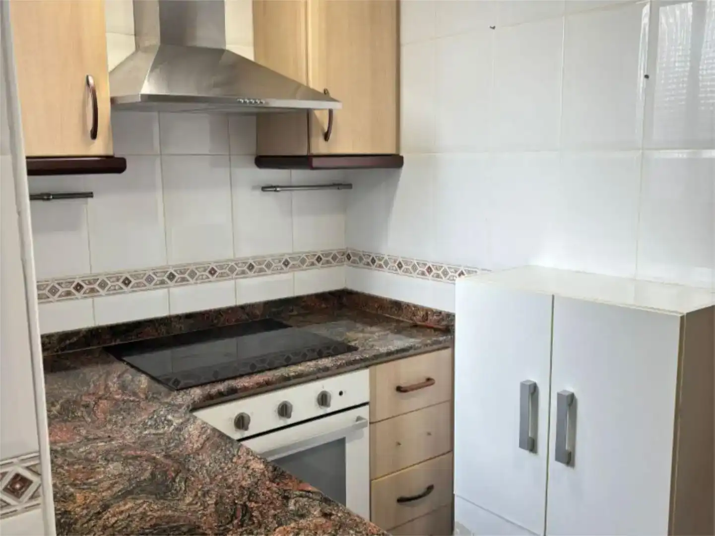 Kitchen of Flat for rent in  Valencia Capital  with Air Conditioner and Balcony