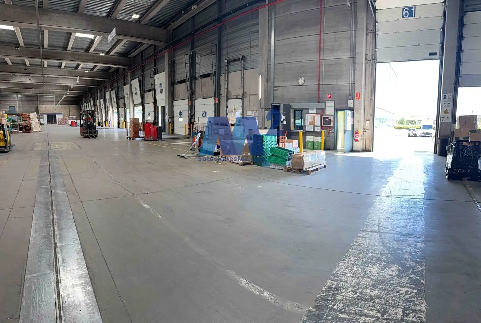 Nave industrial en alquiler en C. Francisco Rabal, imagen 4