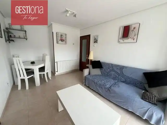 Sala de estar de Ático en venta en Noja con Terraza, Amueblado y Balcón
