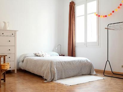 Bedroom of Flat to share in  Barcelona Capital  with Furnished and Washing machine