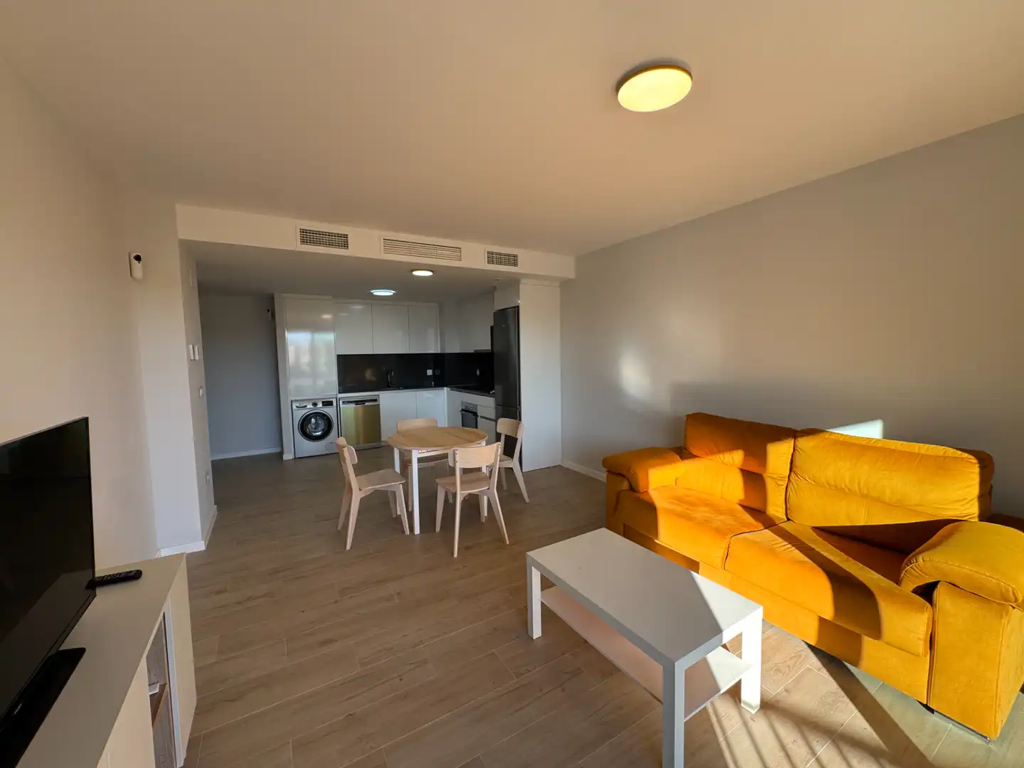 Wohnzimmer von Wohnung zur Miete in Málaga mit Klimaanlage, Terrasse und Abstellraum