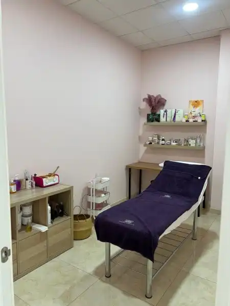 Local comercial en traspàs a Avenida Blas Infante, imagen 3