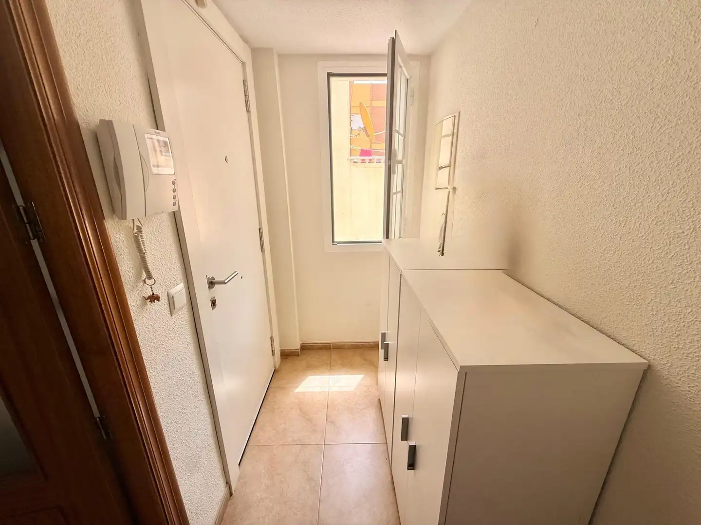 Piso en venta en Roquetas de Mar con Balcón