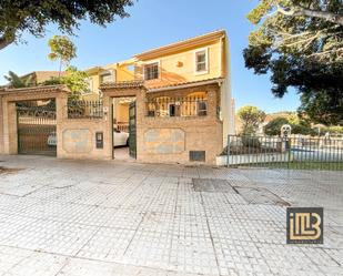 Exterior view of Single-family semi-detached to rent in Málaga Capital  with Air Conditioner, Terrace and Balcony