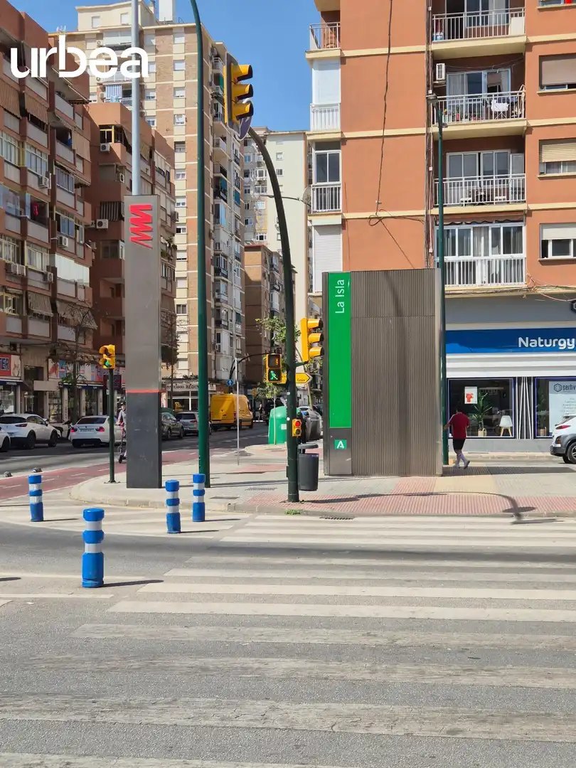 Vista exterior de Piso de alquiler en Málaga con Calefacción, Amueblado y Balcón