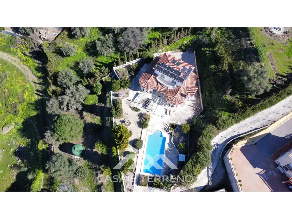 Vista exterior de Casa o chalet en venta en Algarrobo con Aire acondicionado, Jardín privado y Terraza