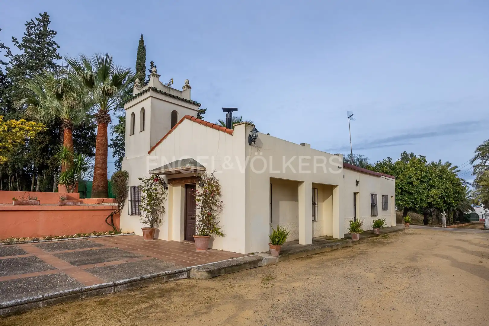 Vista exterior de Finca rústica en venta en Olivares con Calefacción, Jardín privado y Piscina