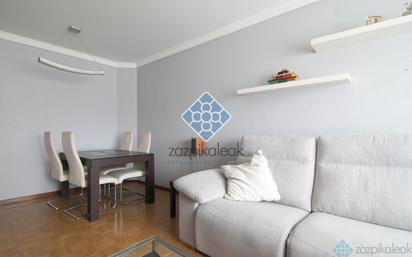 Flat for sale in Andres Eliseo de Manarikua, Miribilla, Ibaiondo, Bilbao