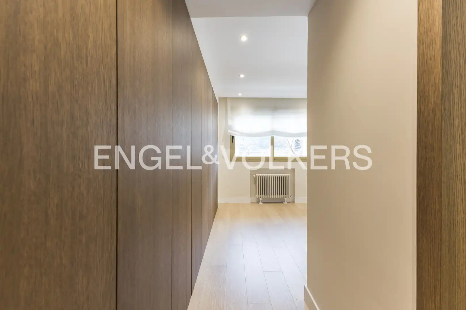 Flat for sale in Madrid  with Air Conditioner and Heating