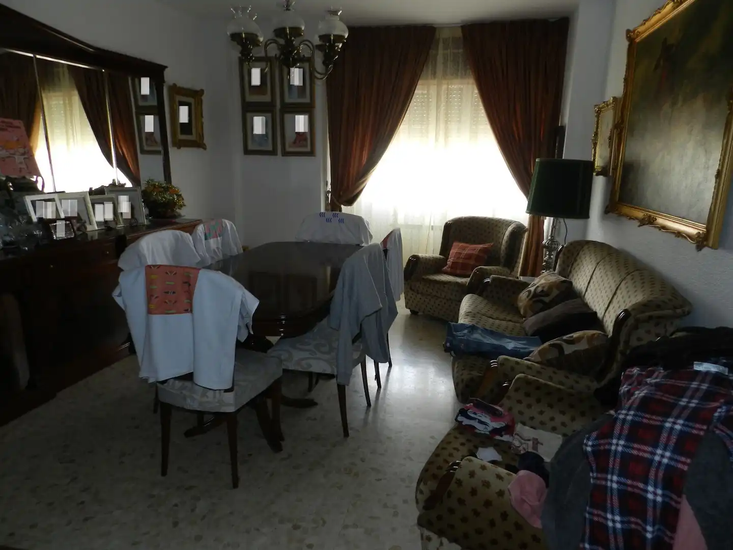 Sala d'estar de Casa o xalet en venda en Linares amb Aire condicionat, Calefacció i Jardí privat