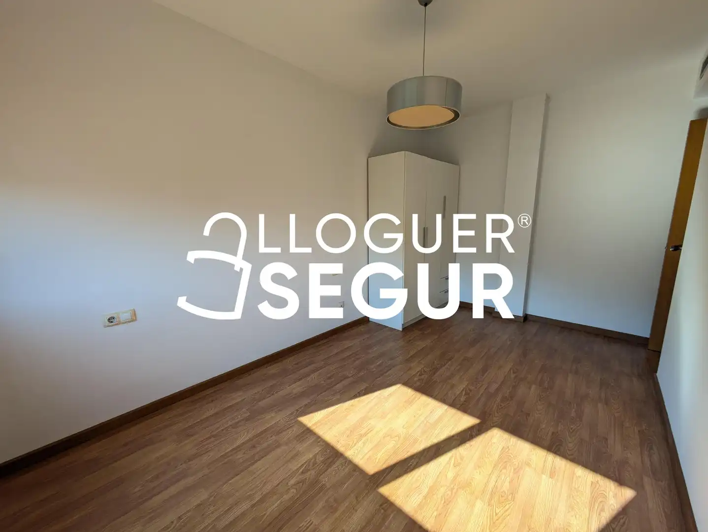 Flat for rent in de Gaudí, Sol i Padris - Sant Oleguer