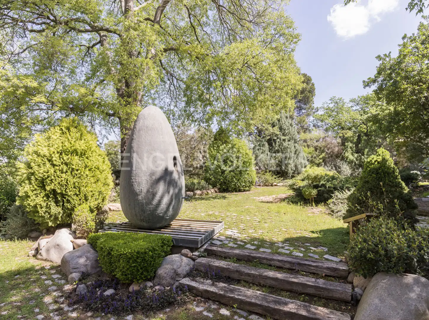 Garden of Buildings for sale in Gelida
