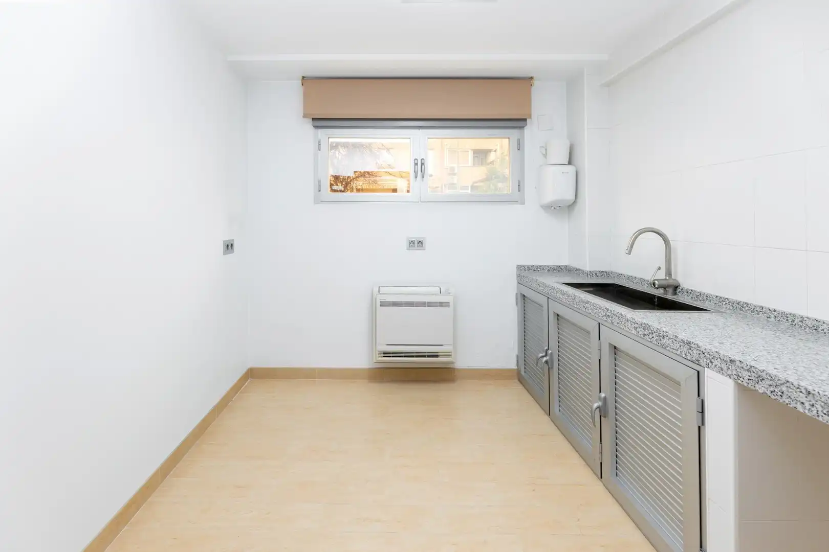 Business premises for sale in Calle Orone 7, imagen 11