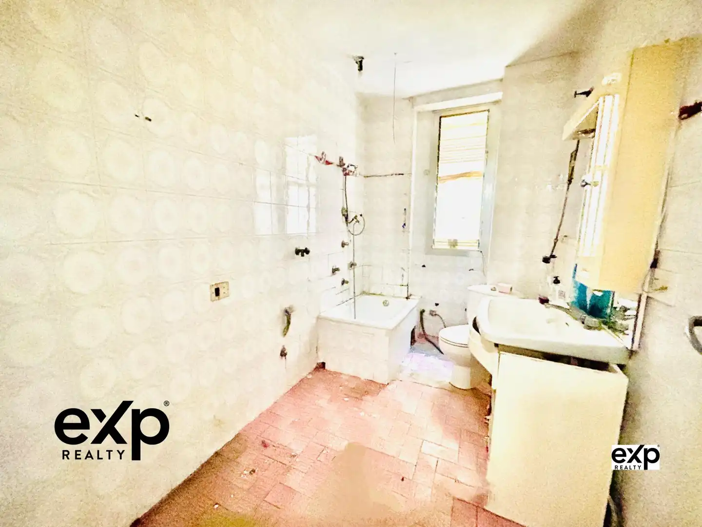 Baño de Piso en venta en Valencia con Alarma