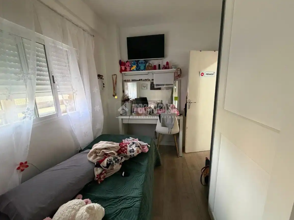 Habitación de Piso en venta en Madrid con Terraza