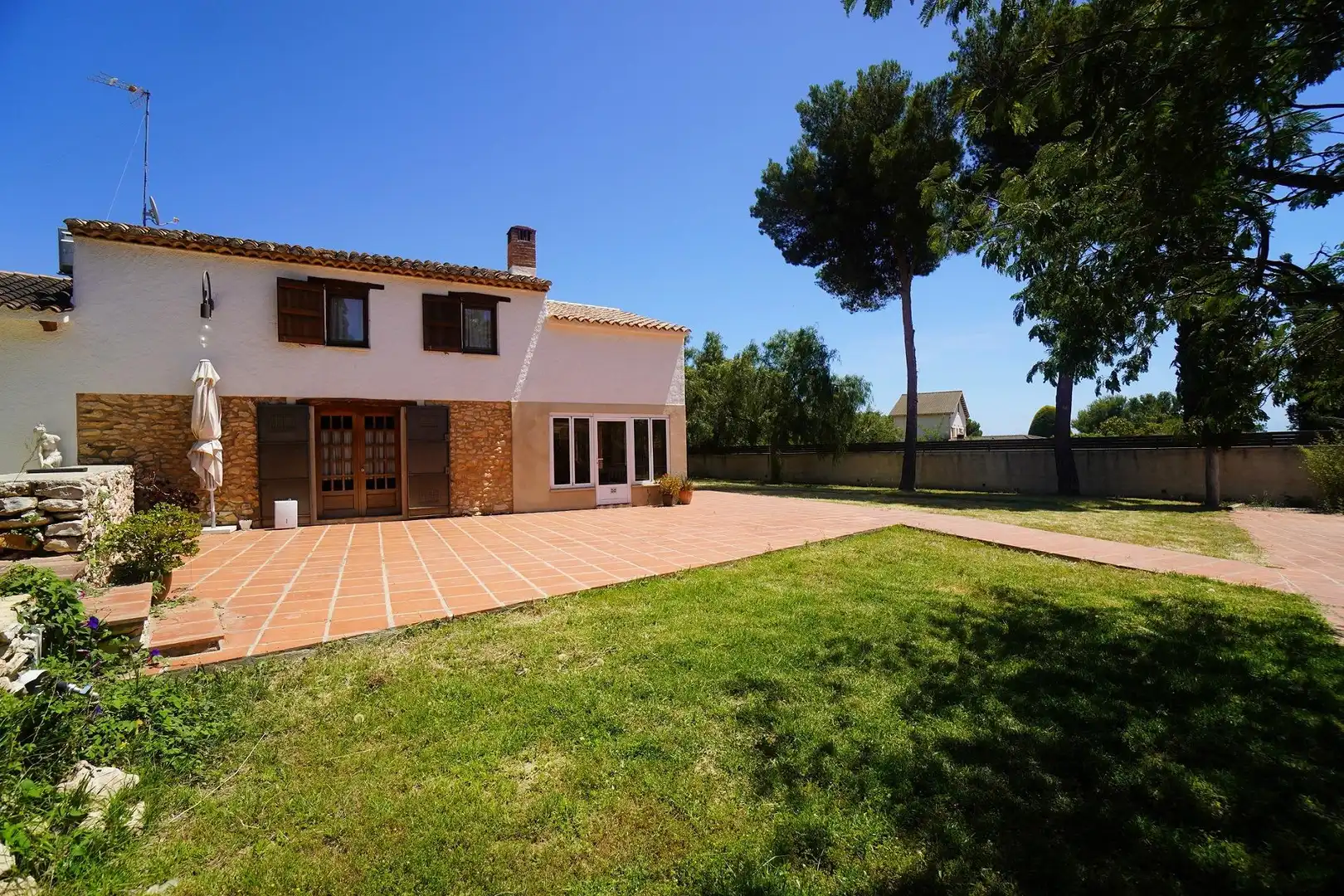Jardí de Finca rústica en venda en El Vendrell amb Aire condicionat, Jardí privat i Piscina