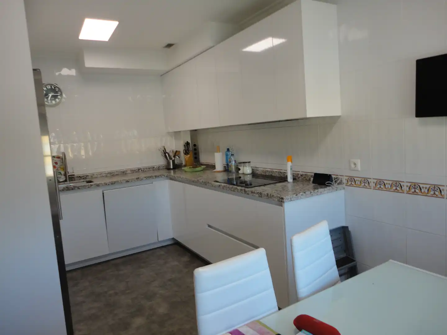 Cocina de Casa adosada en venta en Arroyo de la Encomienda con Calefacción, Jardín privado y Parquet