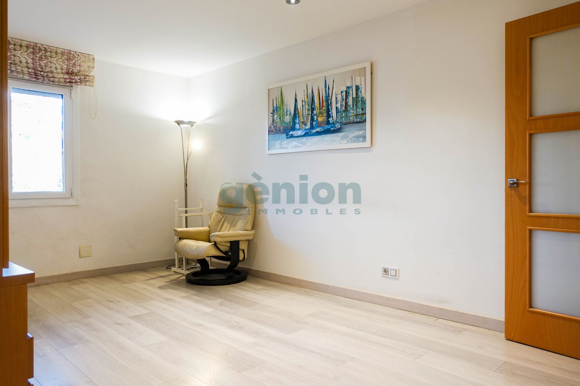 Dormitori de Pis en venda en Girona Capital amb Aire condicionat i Calefacció