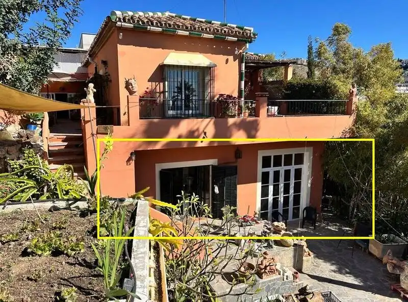 Vista exterior de Casa o xalet en venda en Rincón de la Victoria amb Traster