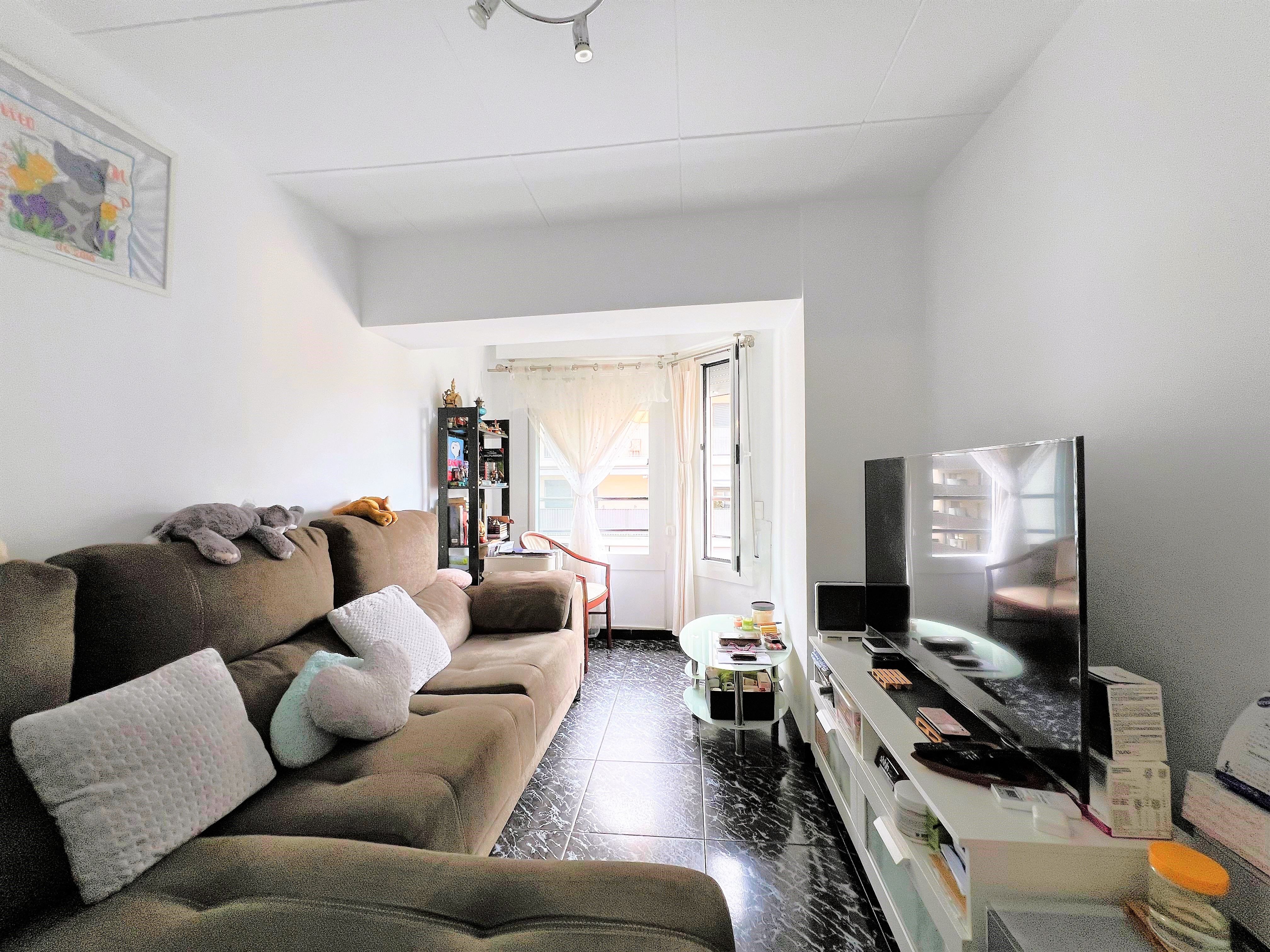 Living room of Flat for sale in L'Hospitalet de Llobregat