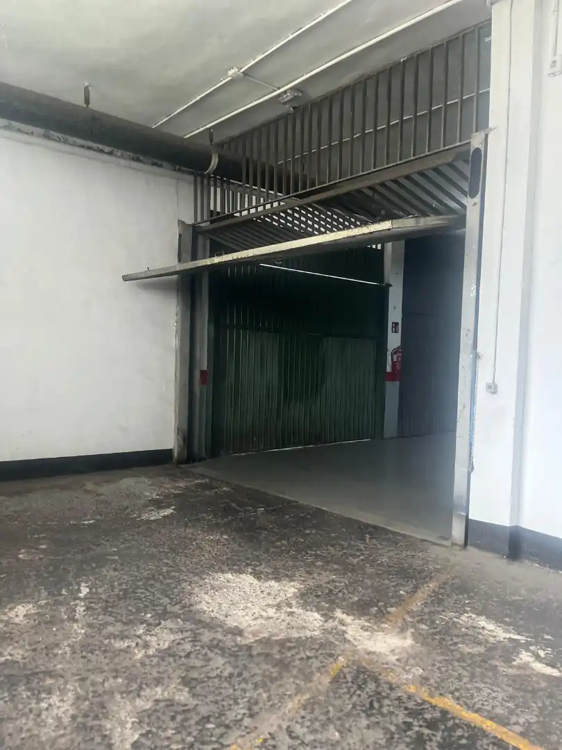 Aparcament de Garatge en venda en Bilbao 