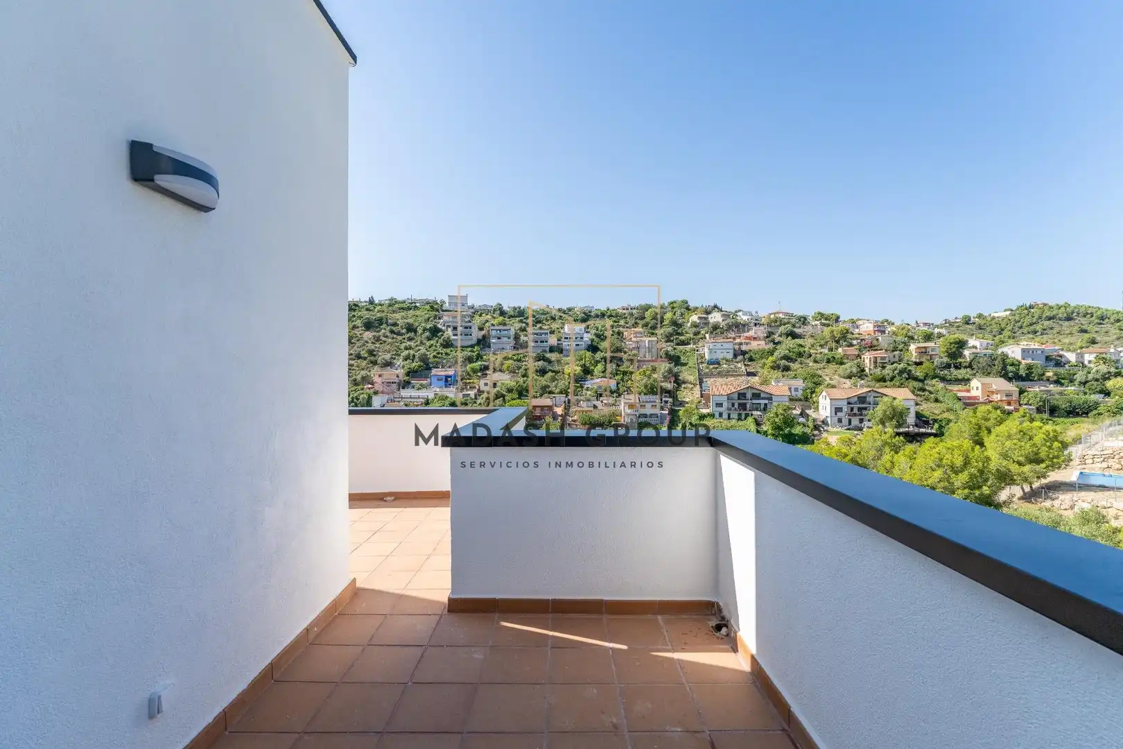 Villa mit Pool zum Verkauf in Avenida de la Marca Hispànica, imagen 34