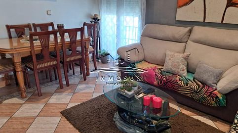 Piso en zona calle Cabrillana. Cuenta con recibidor, salóncomedor, cocina, cuarto de baño y tres dormitorios. La vivienda se entre, imatge 3
