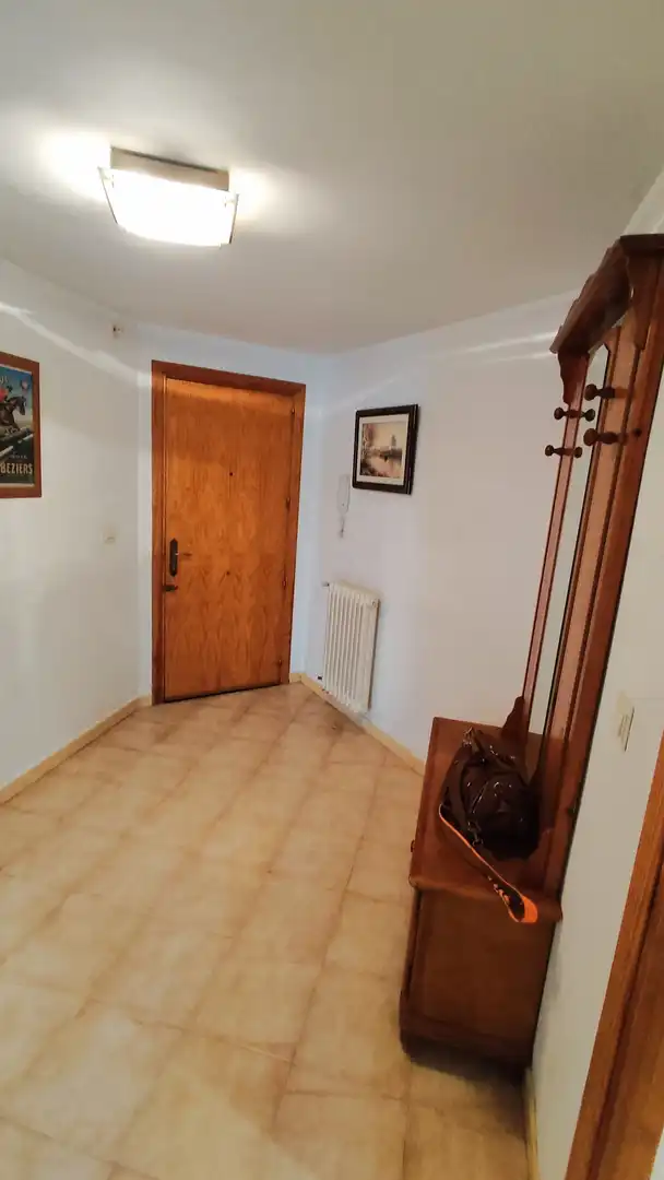 Piso en venta en Biescas con Calefacción, Terraza y Amueblado