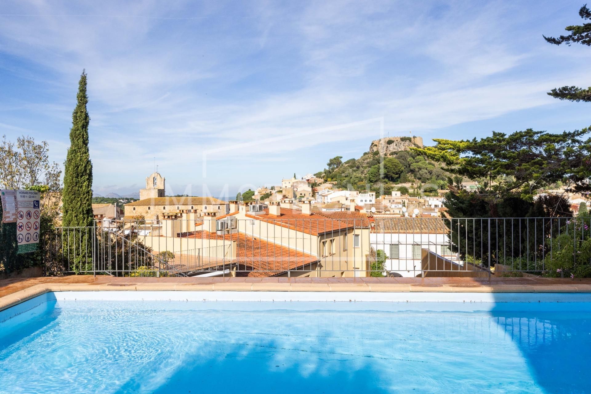 Vista exterior de Piso en venta en Begur con Aire acondicionado, Calefacción y Jardín privado