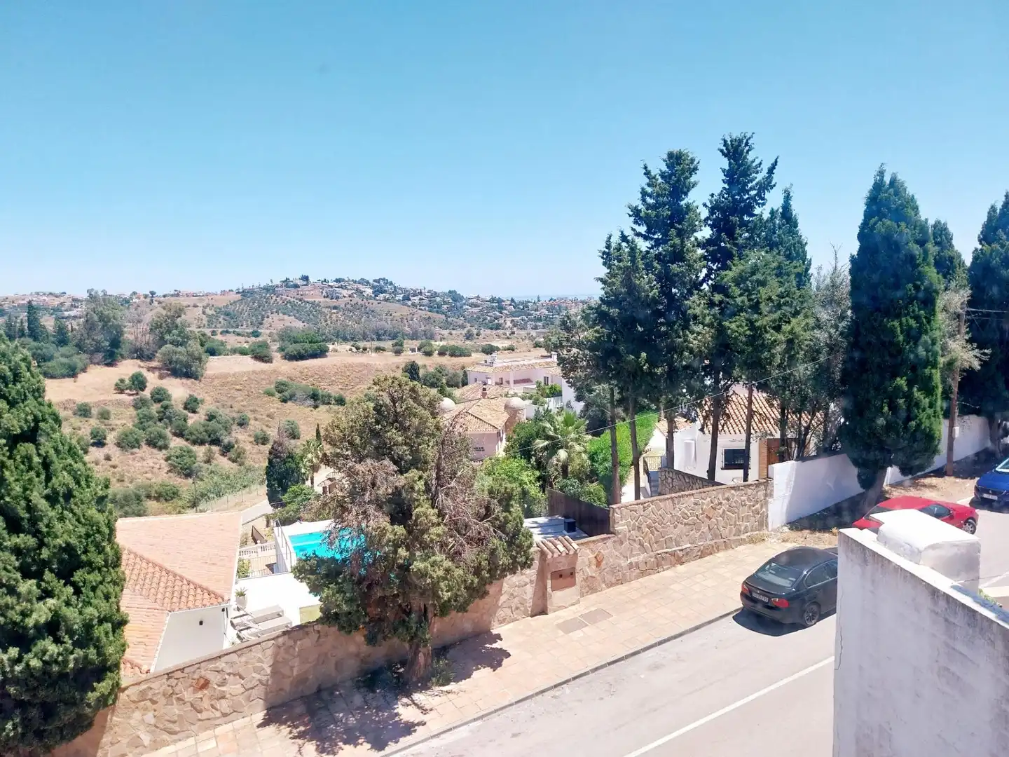 Außenansicht von Einfamilien-Reihenhaus zum Verkauf in Mijas mit Klimaanlage, Heizung und Terrasse