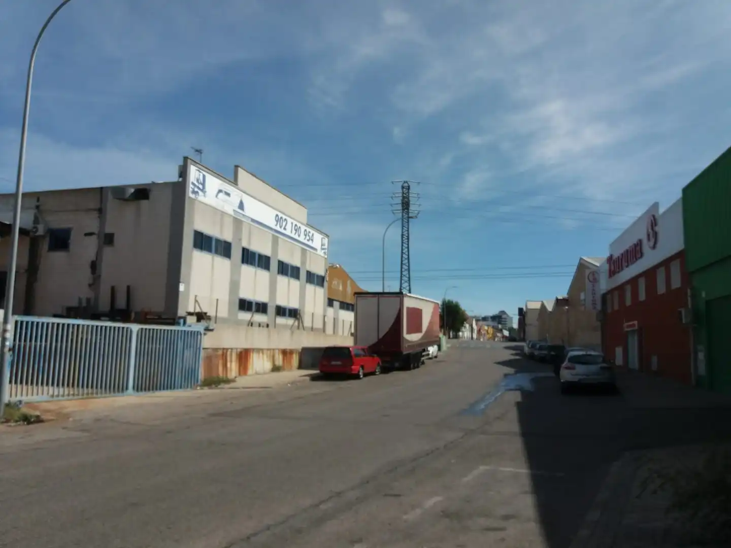 Industrial building for sale in Camino del Puente Viejo 22, imagen 2