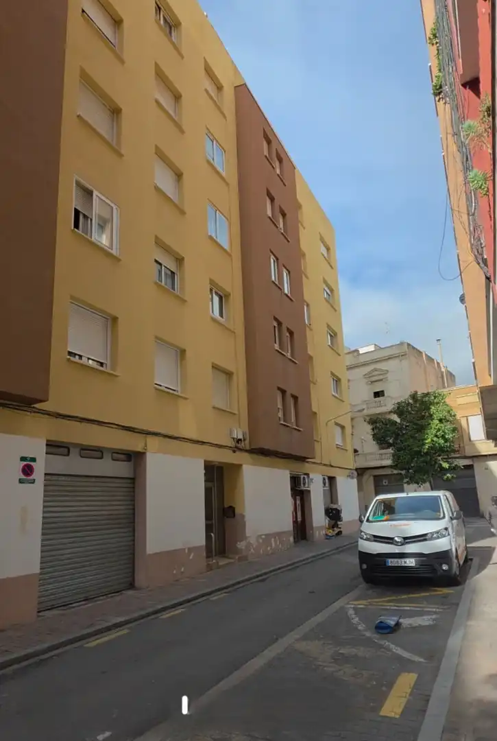 Piso con terraza en venta en Carrer de Gornals 20