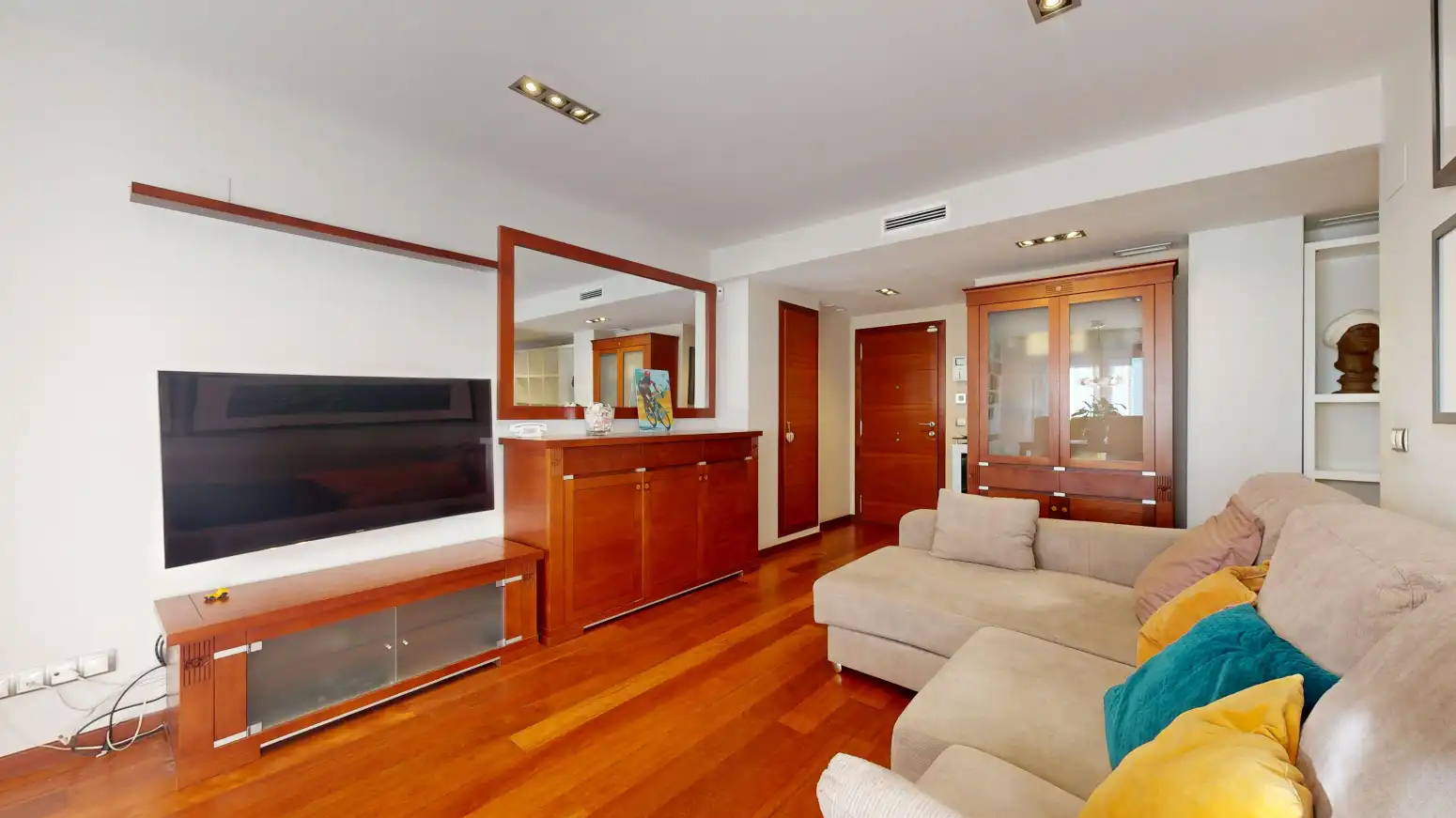 Sala d'estar de Pis de lloguer en Mislata amb Aire condicionat, Parquet i Moblat