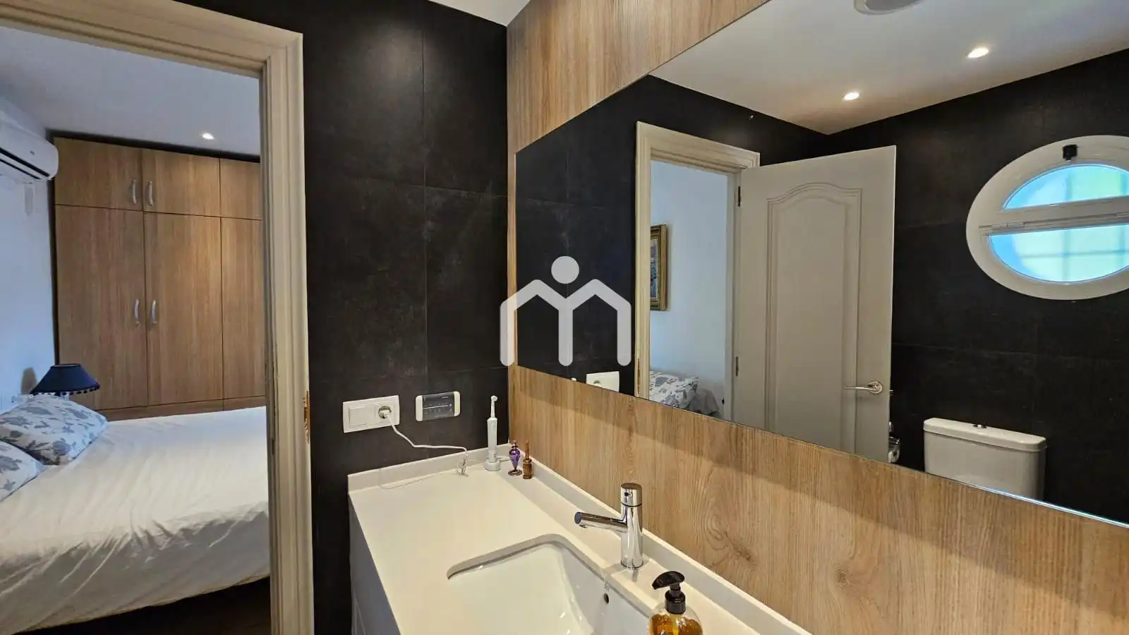 Baño de Casa o chalet en venta en Cabrils con Calefacción, Parquet y Terraza