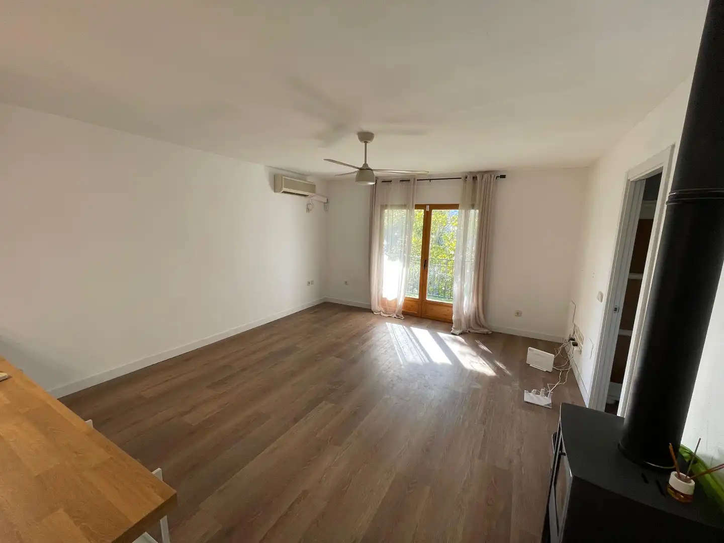 Sala de estar de Casa o chalet en venta en Orusco de Tajuña con Aire acondicionado, Calefacción y Jardín privado