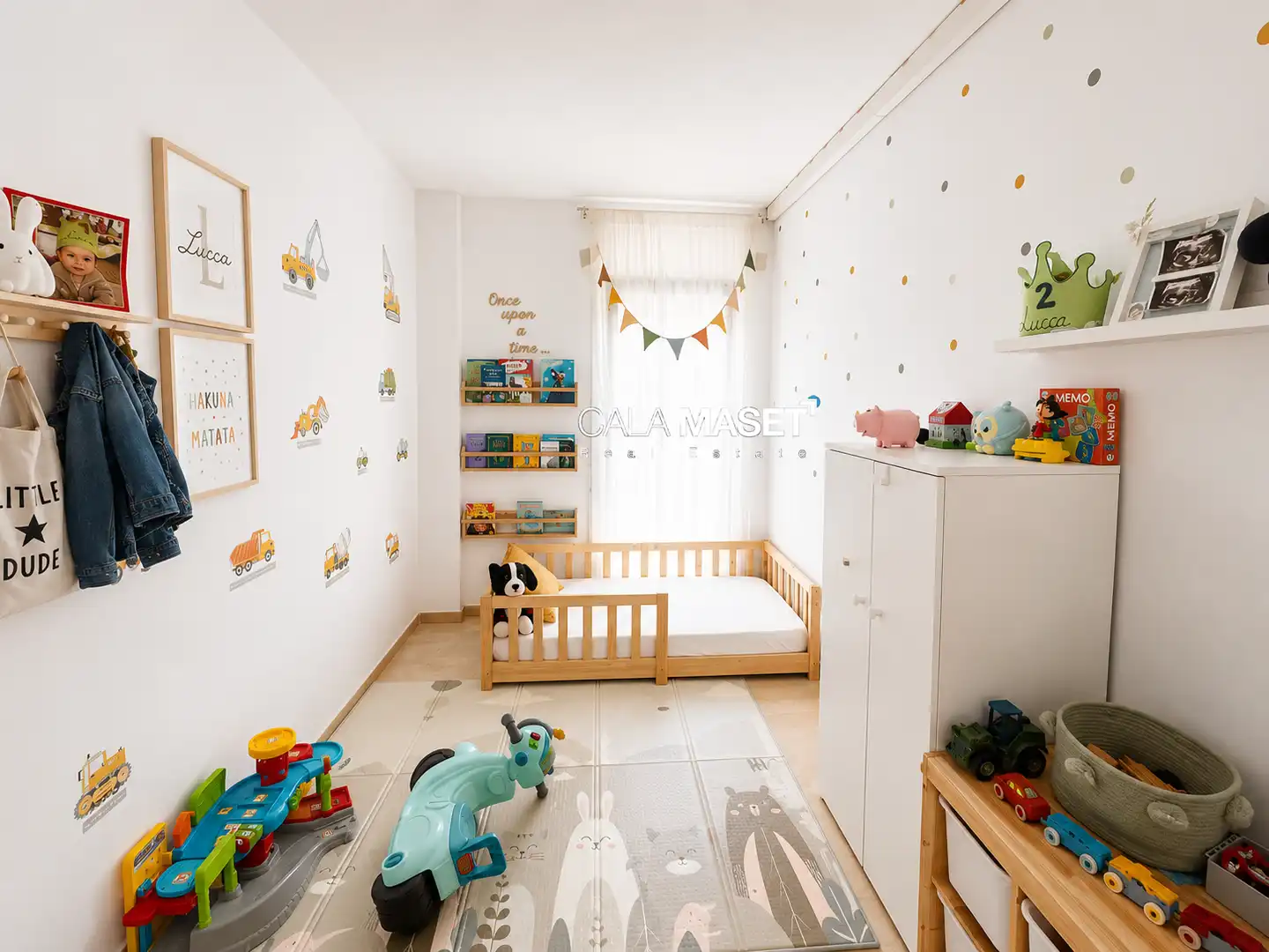 Habitación de Ático en venta en Castell d'Aro, Platja d'Aro i s'Agaró con Calefacción, Terraza y Amueblado