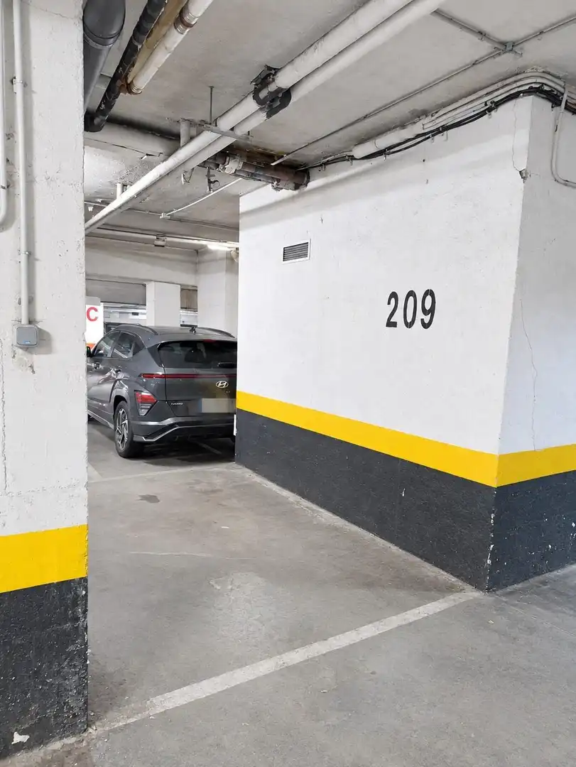 Individual for sale in Avenida del General Perón, imagen 2