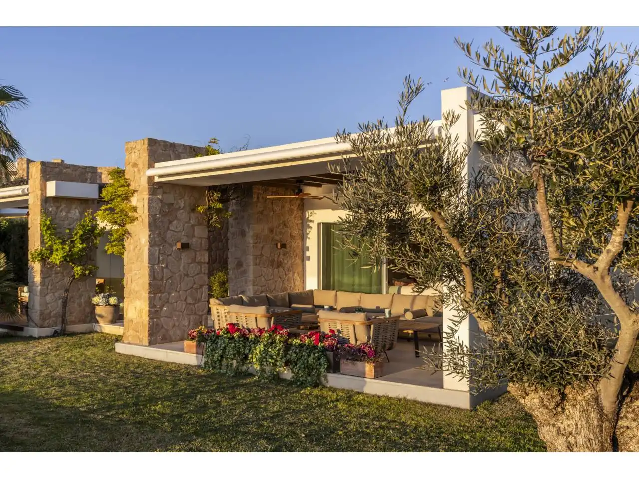 Terrassa de Casa o xalet en venda en Sant Josep de sa Talaia amb Aire condicionat, Calefacció i Jardí privat